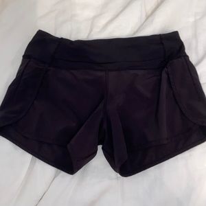 Lululemon speed up shorts (4in size 6)